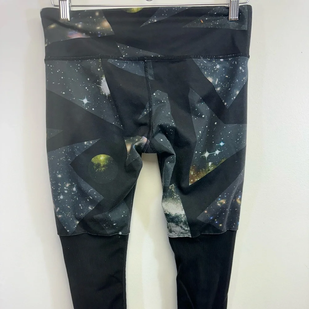 ALO YOGA, Godess Leggings, Green, Black, Galaxy Print, Small